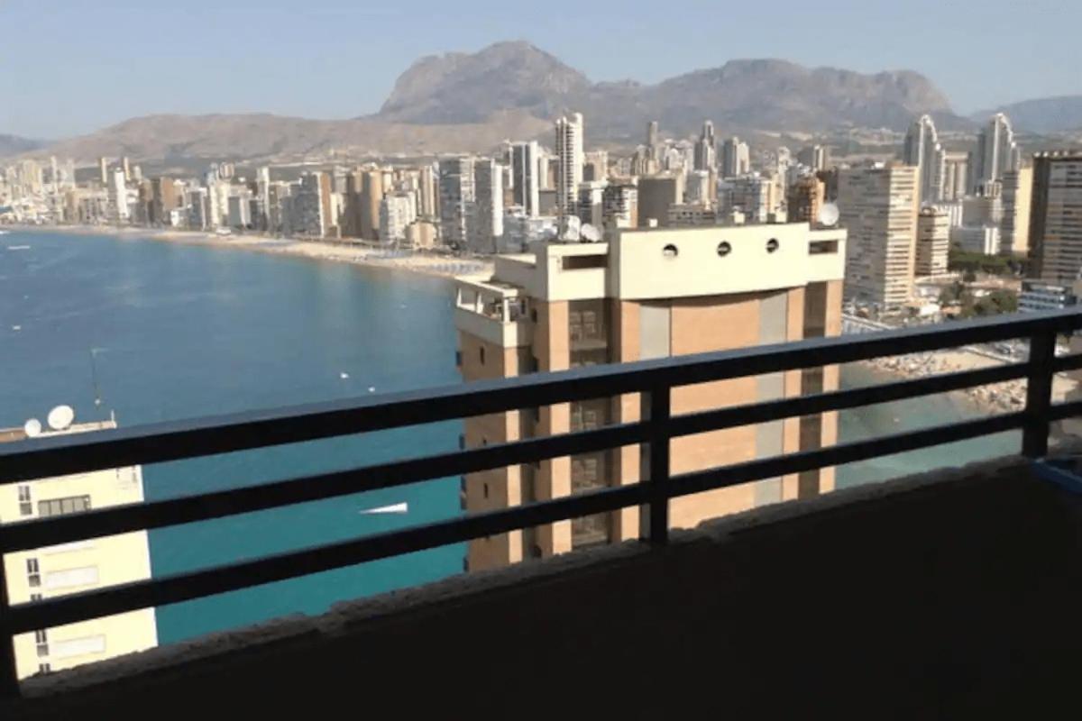 Apartamento Playa De Benidorm Playa De Levante Екстериор снимка